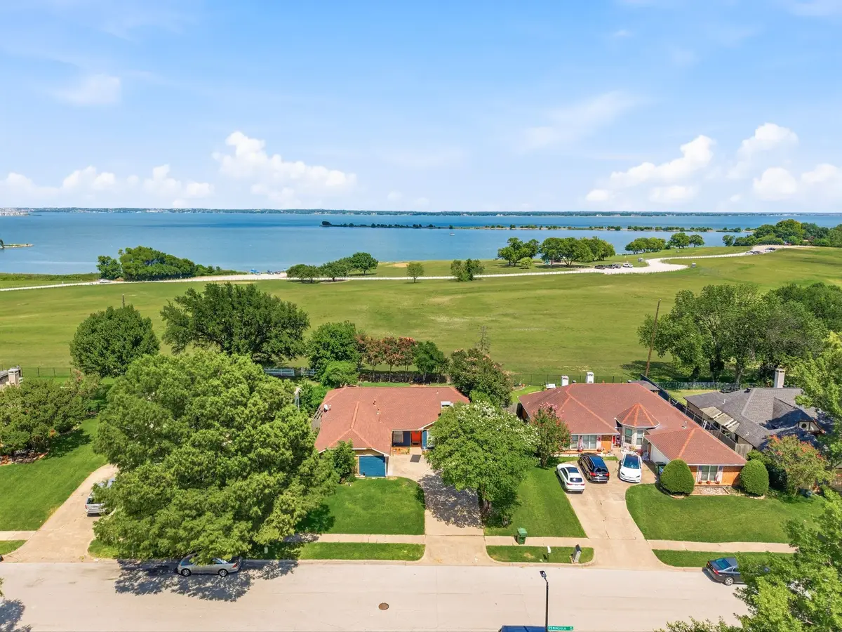 5402 Peninsula Way, Garland, TX 75043 - #1