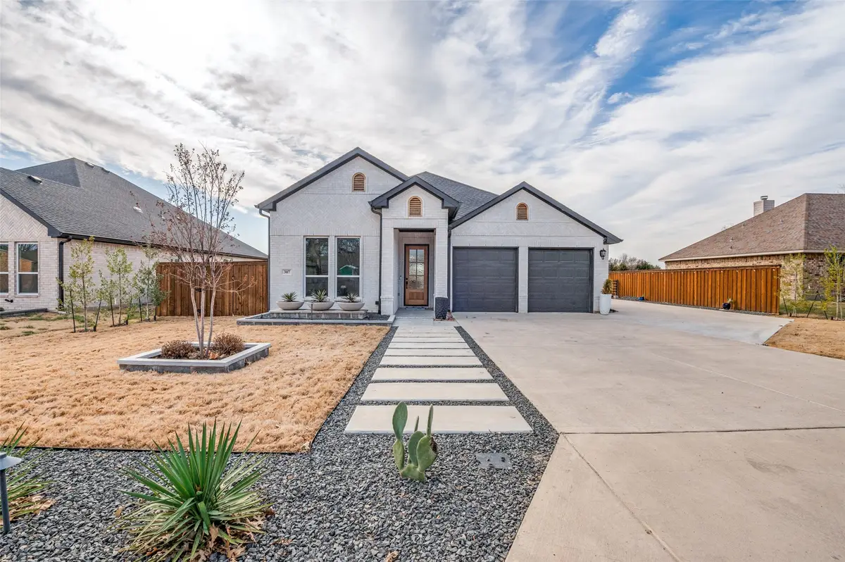 307 Highland Avenue, Red Oak, TX 75154 - #1