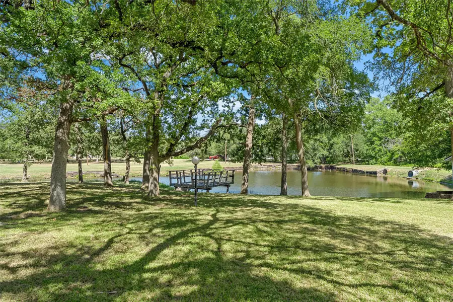 108 Spring Creek Street, Lacy Lakeview, TX 76705 - #3