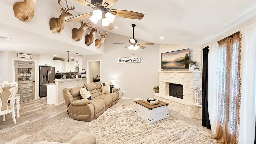 221 S Avenue C, Point, TX 75472 - #3