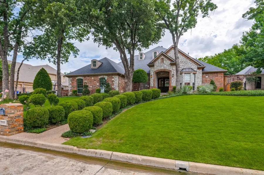 8 Hidden Lake Court, Mansfield, TX 76063 - #2