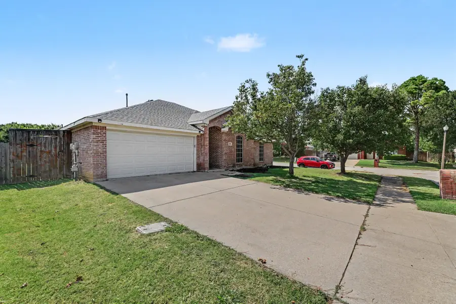 3820 Willowick Circle, Denton, TX 76210 - #2