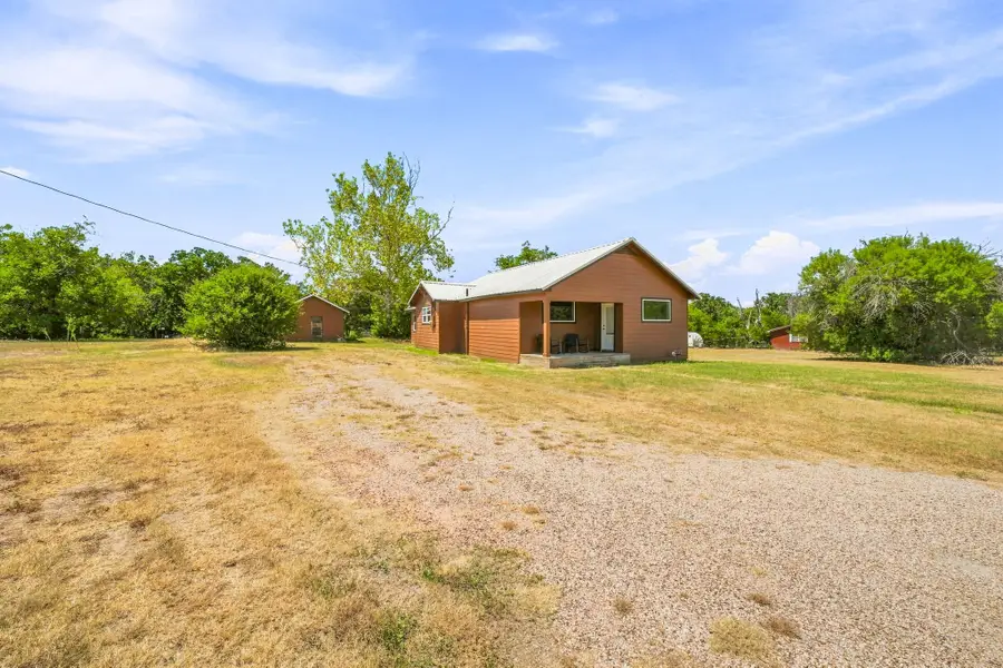 640 S Preston Street, De Leon, TX 76444 - #3