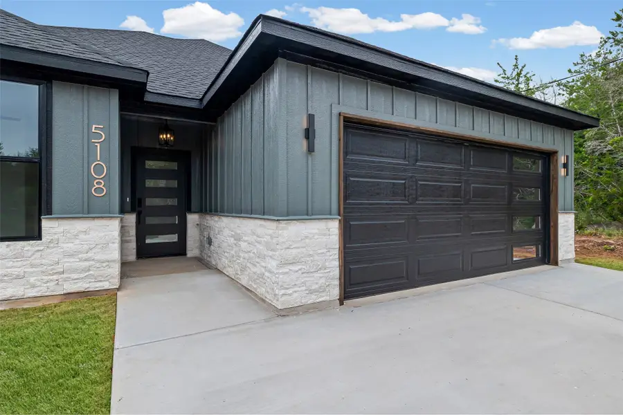 5108 Stoneridge Drive, Granbury, TX 76048 - #3