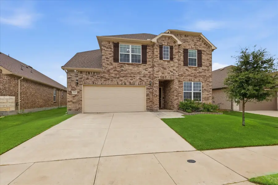825 Crest Breeze Drive, Fort Worth, TX 76052 - #2