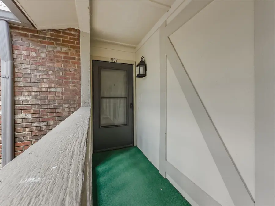 15922 Club Crest Drive #2107, Dallas, TX 75248 - #3