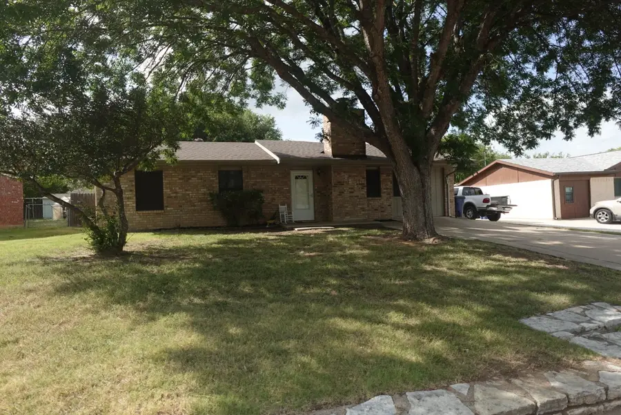 1414 W Torrey Street, Granbury, TX 76048 - #3