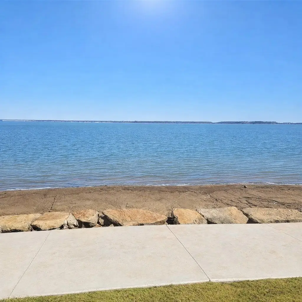 196 Johnston Lane, Runaway Bay, TX 76426 - #1