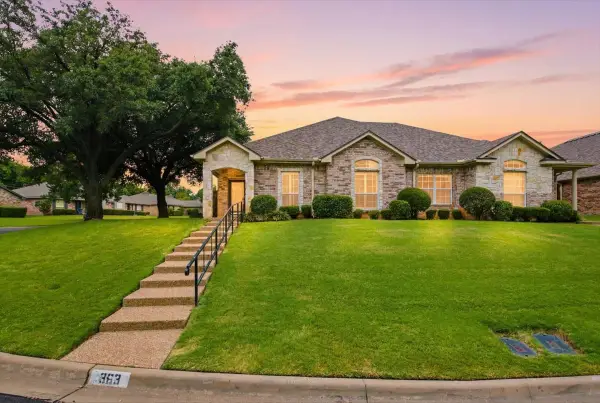 363 Old Mill Creek Drive, Waco, TX 76712