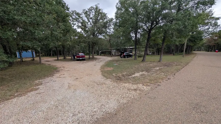 325 Oakgrove Circle, Elm Mott, TX 76640 - #2