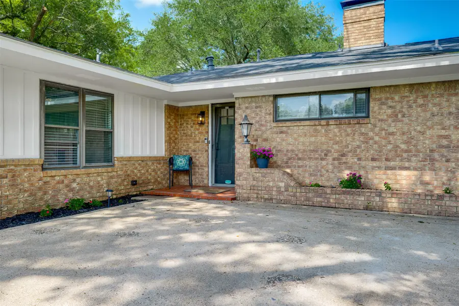 307 Daingerfield Street, Naples, TX 75568 - #2