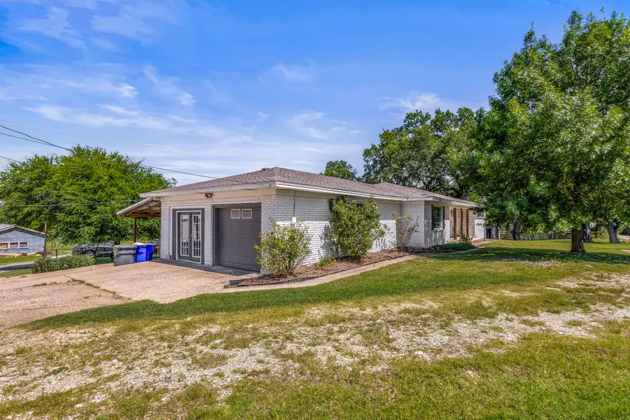 1305 S Old Temple Road, Lorena, TX 76655 - #2