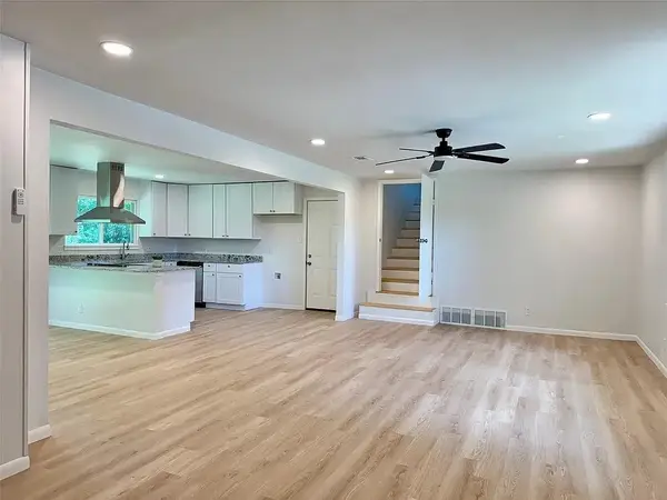 1421 S Scullin Avenue, Denison, TX 75020