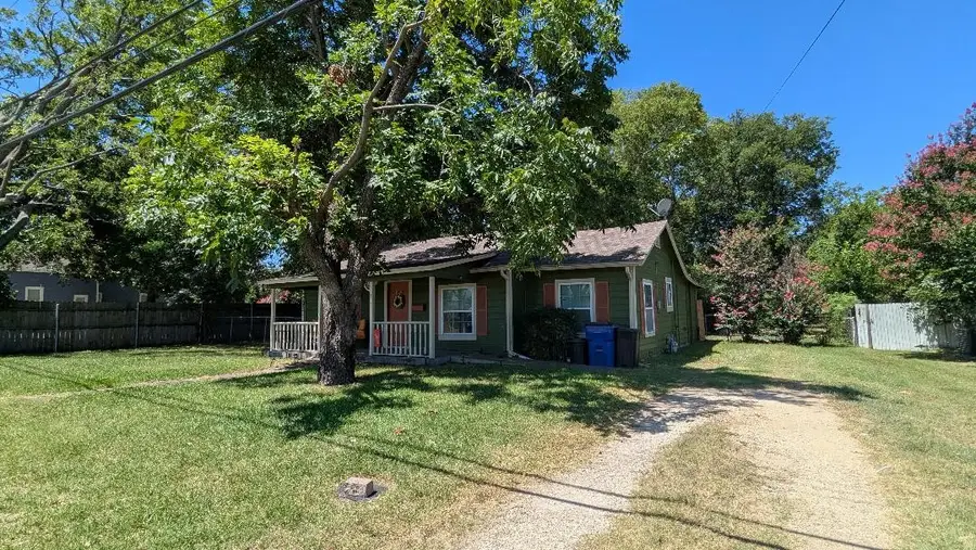 107 Brown Street, Mansfield, TX 76063 - #3