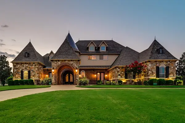 7001 Diamond Oaks Drive, Mansfield, TX 76063