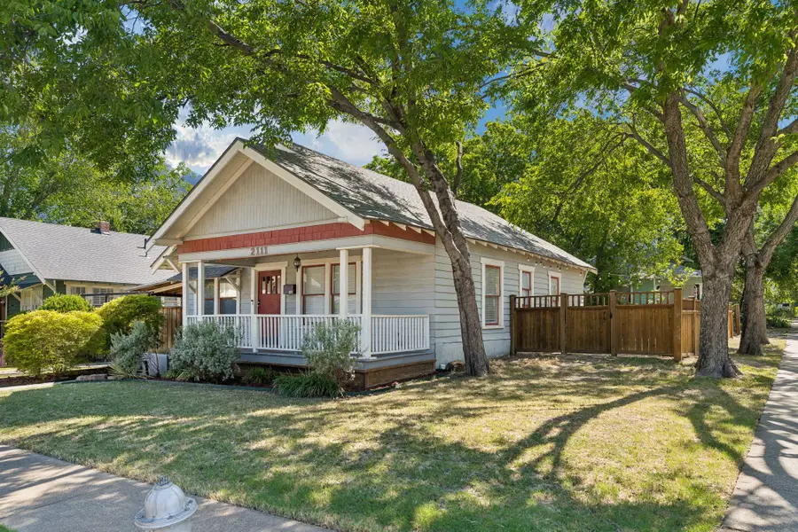 2111 Washington Avenue, Fort Worth, TX 76110 - #2