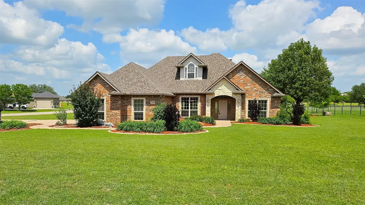 2300 E Emerald Bend Court, Granbury, TX 76049 - #1