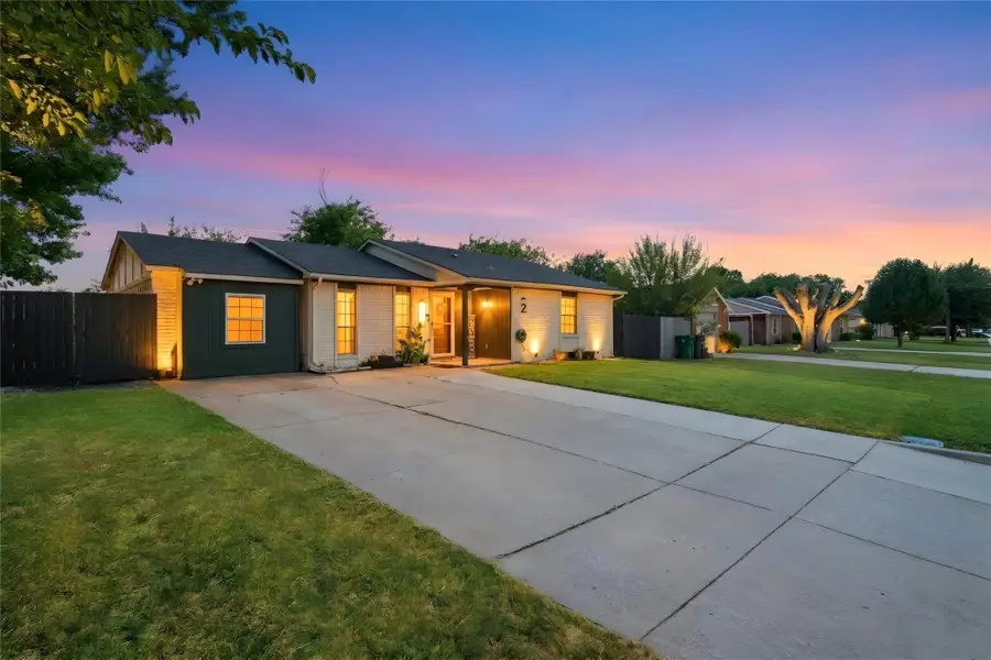 2326 Idlewood Drive, Arlington, TX 76014 - #2