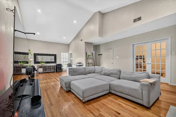 10437 High Hollows Drive #220, Dallas, TX 75230