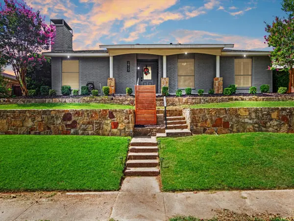 2922 Spring Brook Drive, Garland, TX 75044