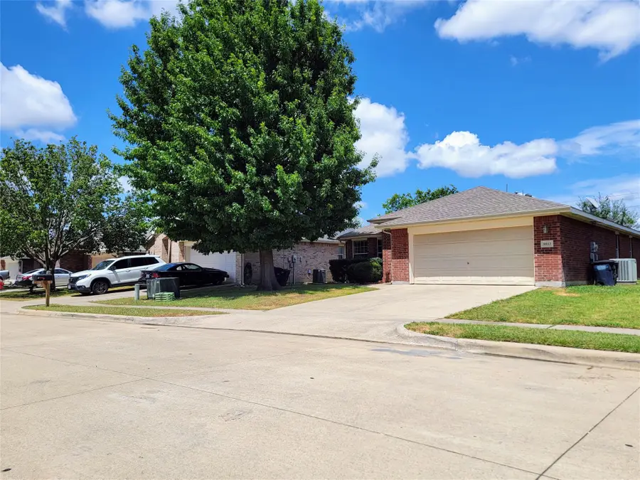 8033 Summer Stream Drive, Fort Worth, TX 76134 - #2