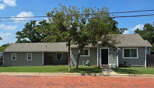 903 W Plummer Street, Eastland, TX 76448