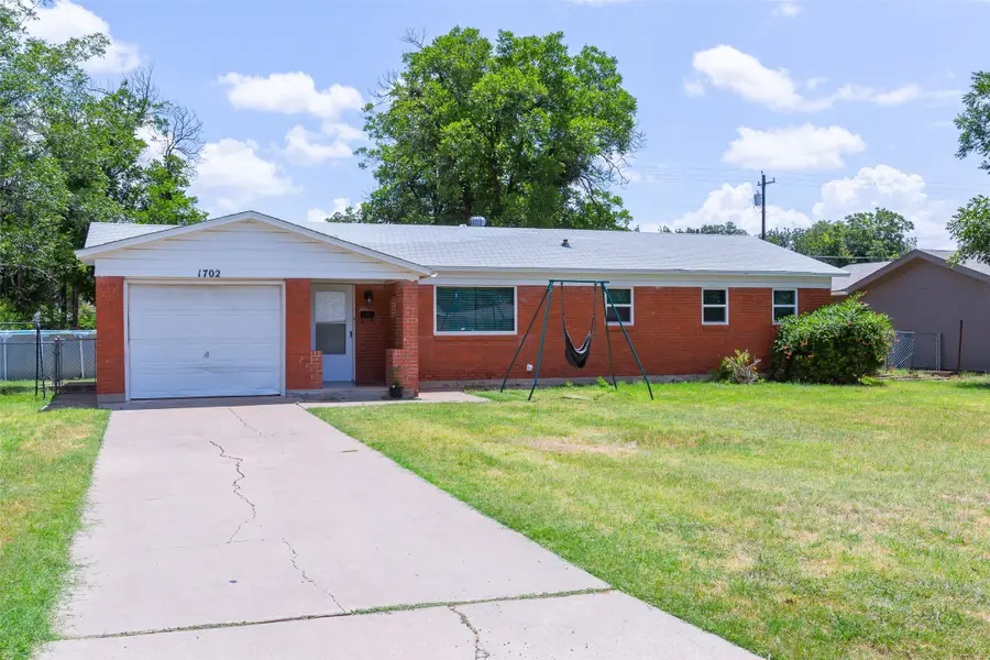 1702 N Avenue G, Haskell, TX 79521 - #3
