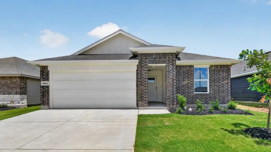 532 Babbling Brook Drive, Denton, TX 76259 - #2