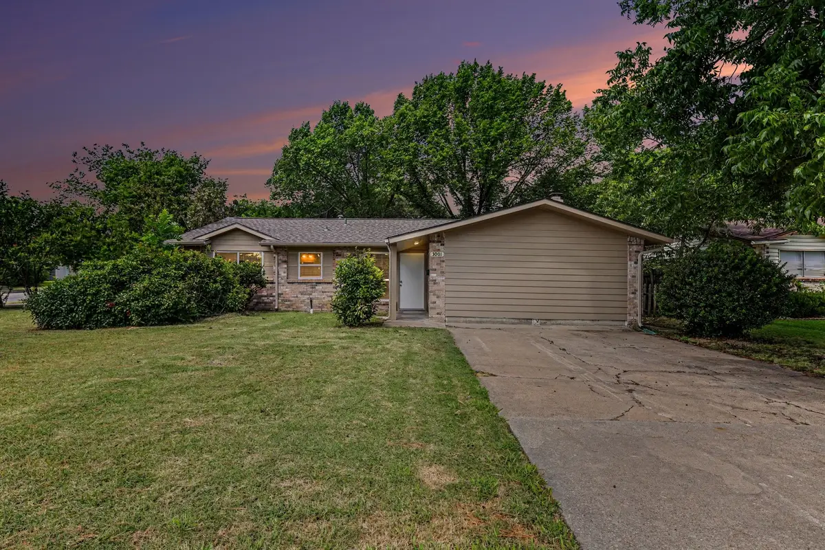 3001 Harvard Street N, Irving, TX 75062 - #1