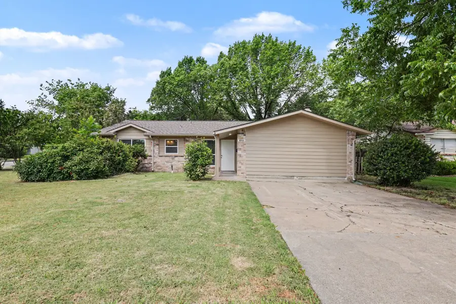 3001 Harvard Street N, Irving, TX 75062 - #2