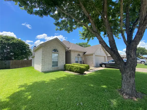 8410 Holland Avenue, Rowlett, TX 75089