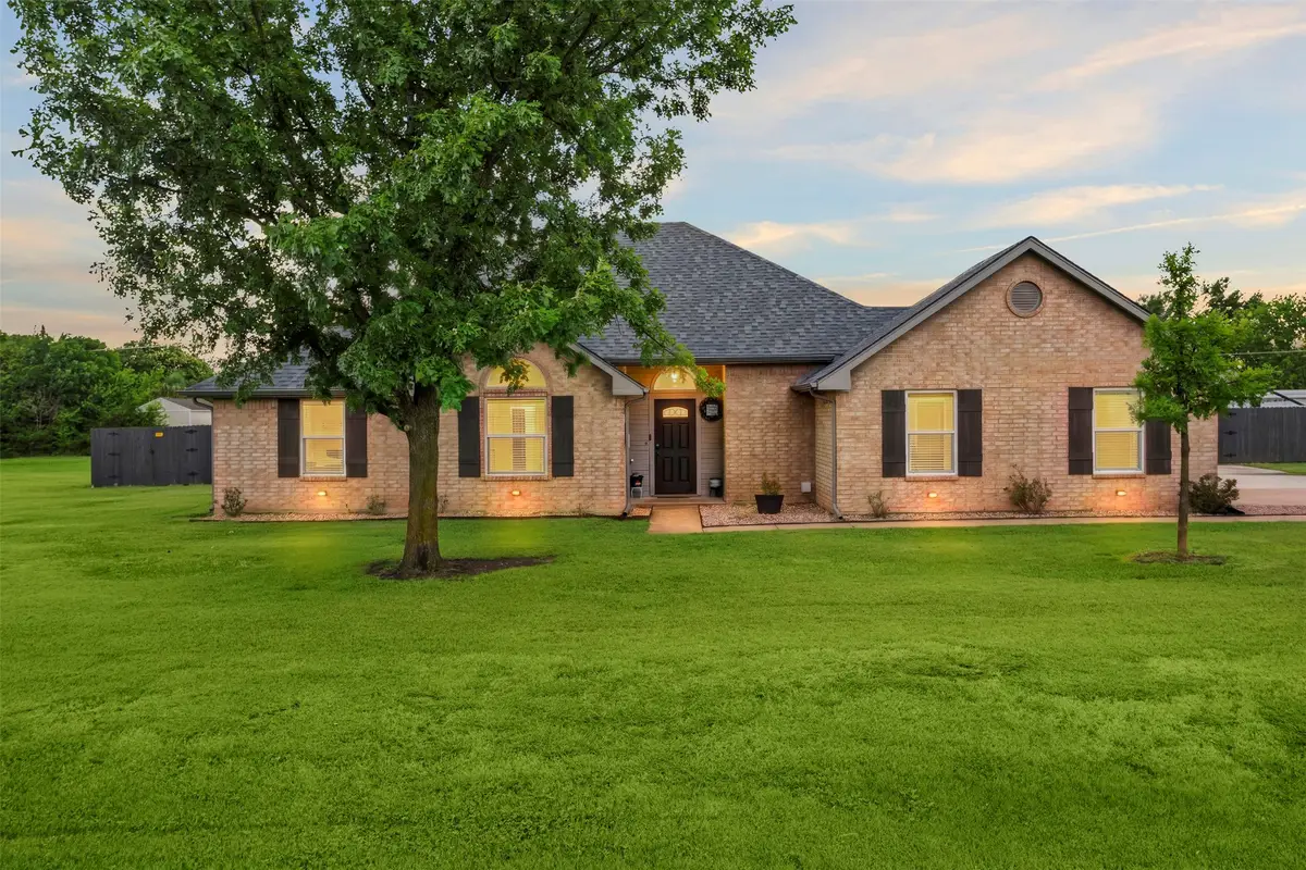 1116 W Sharpshire Drive, Waxahachie, TX 75165 - #1