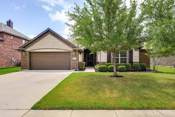 1009 Copperleaf Drive, Mansfield, TX 76063