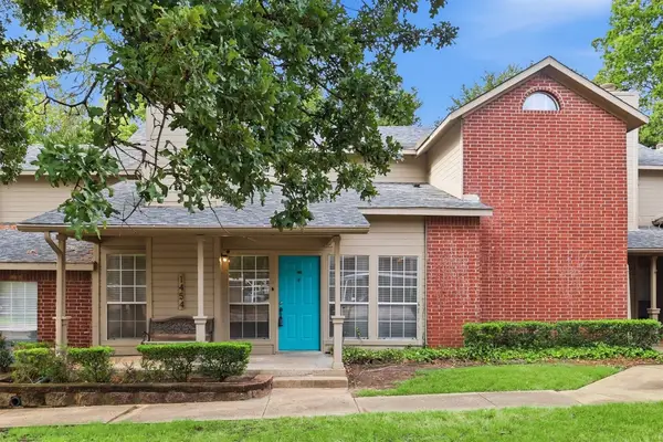 1454 Meadowood Village Drive, Fort Worth, TX 76120