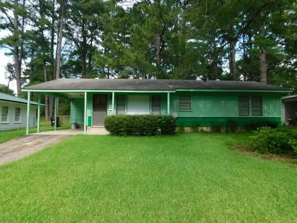 107 NE 5th Street, Springhill, LA 71075