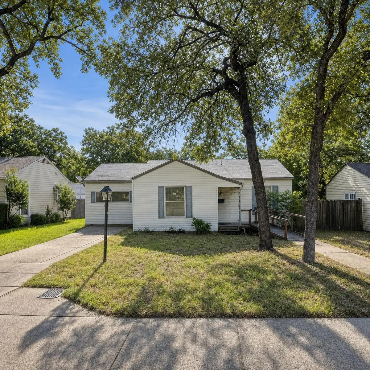 3018 Oakwood Street, Haltom City, TX 76117 - #1