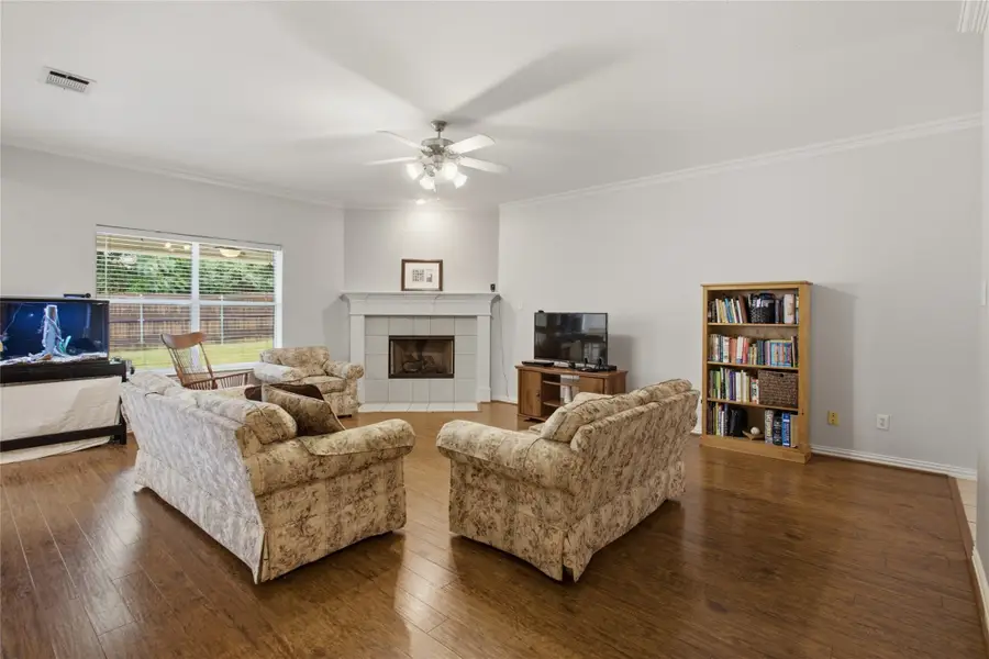711 Oakmont Drive, Ennis, TX 75119 - #3