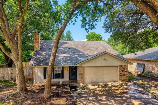 2703 Partridge Avenue, Arlington, TX 76017