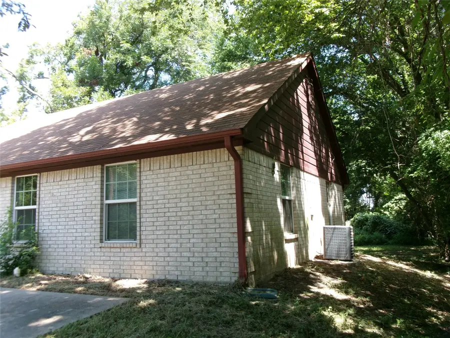 204 Maxwell Street, Sulphur Springs, TX 75482 - #3