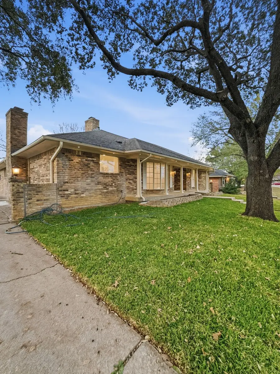 2409 Castle Street, Irving, TX 75038 - #2