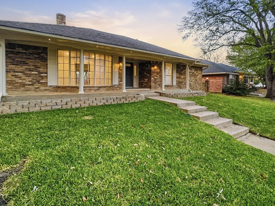 2409 Castle Street, Irving, TX 75038 - #3
