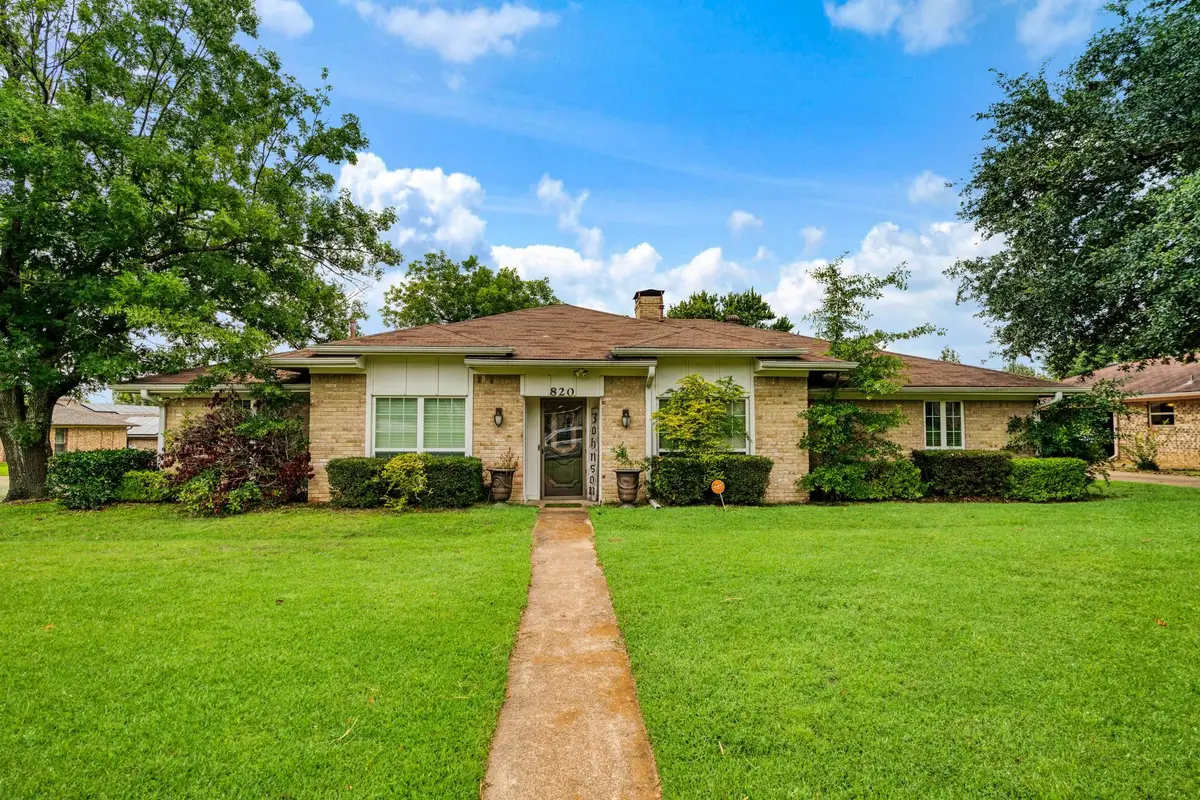 820 NE 32nd, Paris, TX 75460 - #1