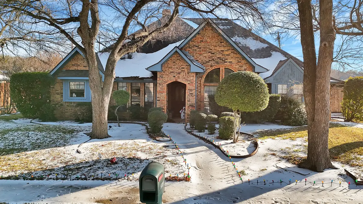 2144 Usa Drive, Plano, TX 75025 - #1