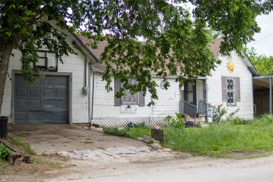 106 S Watson Street, Alvarado, TX 76009 - #3
