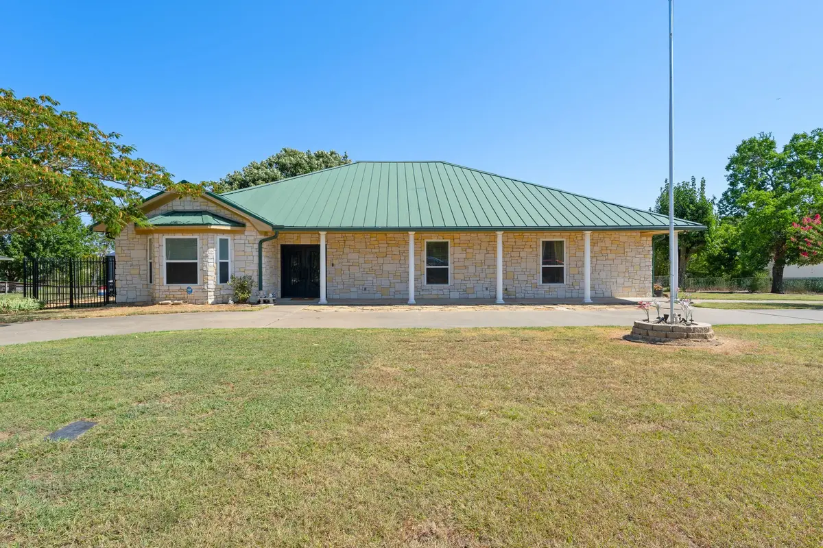 330 Mohawk Trail, East Tawakoni, TX 75472 - #1