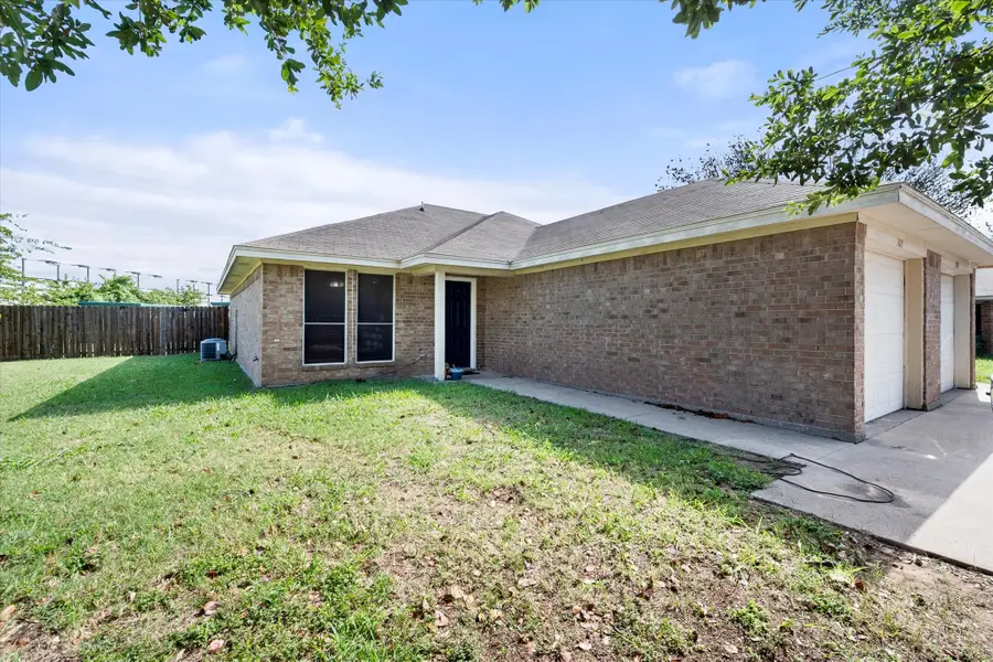 301 Schumacher Drive #303, Burleson, TX 76028 - #3