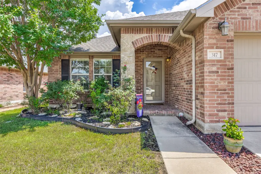 317 Amethyst Drive, Fort Worth, TX 76131 - #2