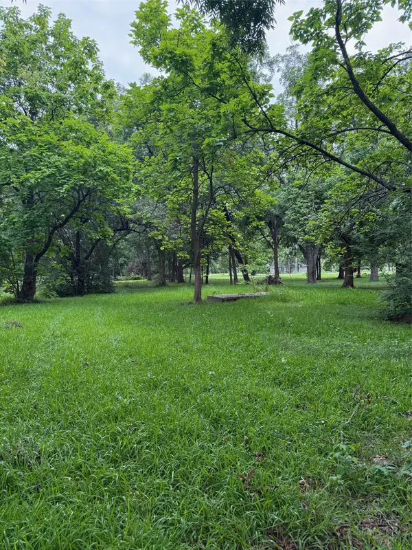510 Braz Street, Bonham, TX 75418