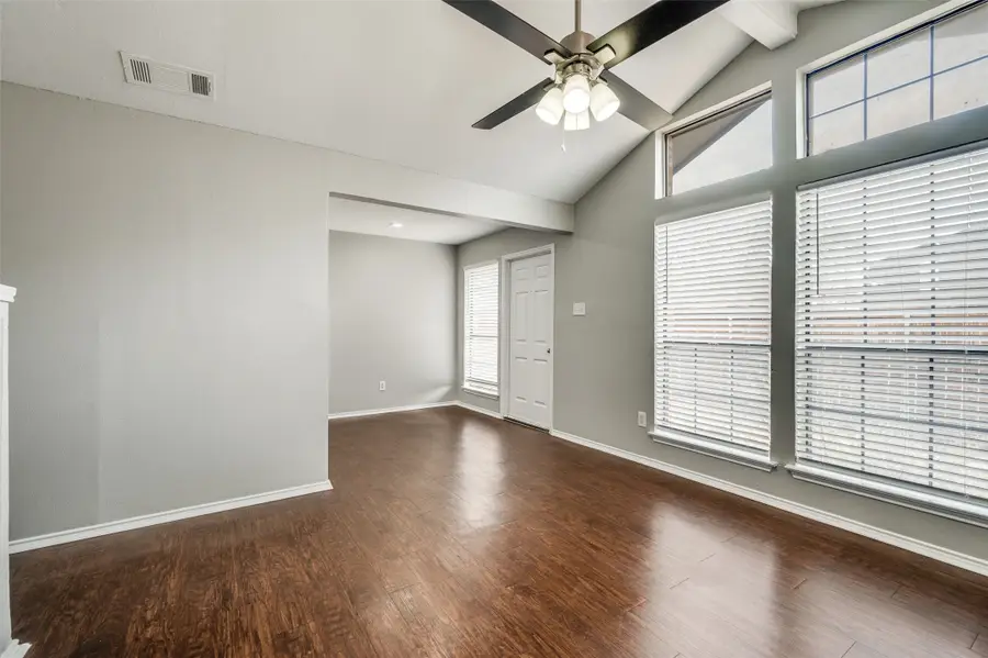 115 Peachtree Court, Kennedale, TX 76060 - #2