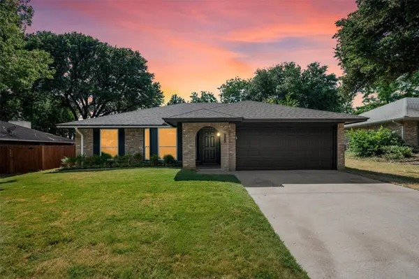 2407 Cranberry Lane, Euless, TX 76039